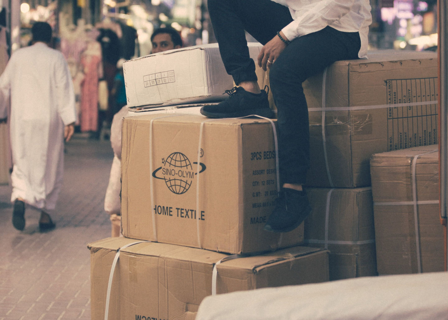 Shipping and Handling Your Complete HowTo Guide